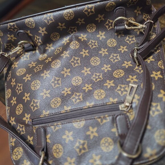 Roberto convertible Purse/Knapsack - Picture 10 of 11